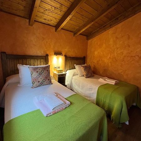 La Casuka Vut Fabero Villa Екстериор снимка